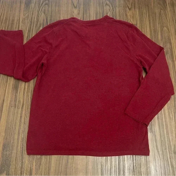 G.H. Bass & Co Dark Red Long Sleeve Knit Henley Tee Mens size Large - Picture 11 of 11